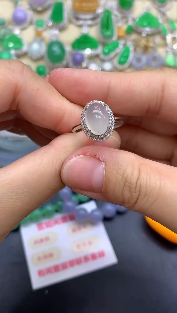 18K金镶嵌戒指翡翠247-中国好珍宝