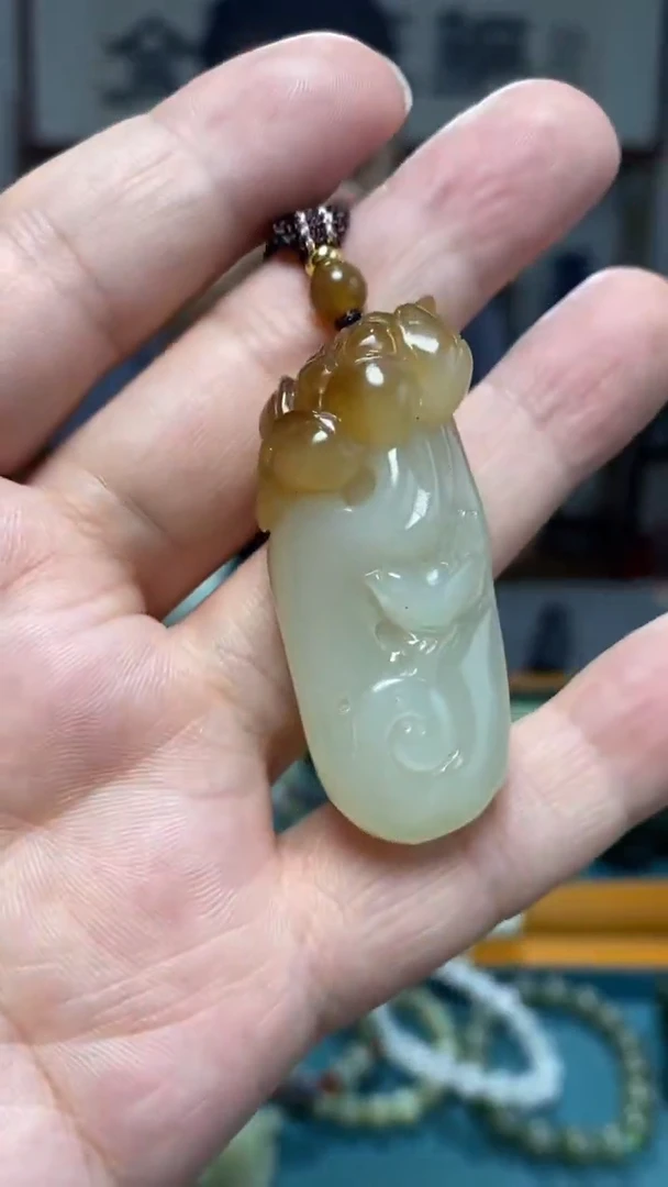 颈饰未镶嵌和田玉30