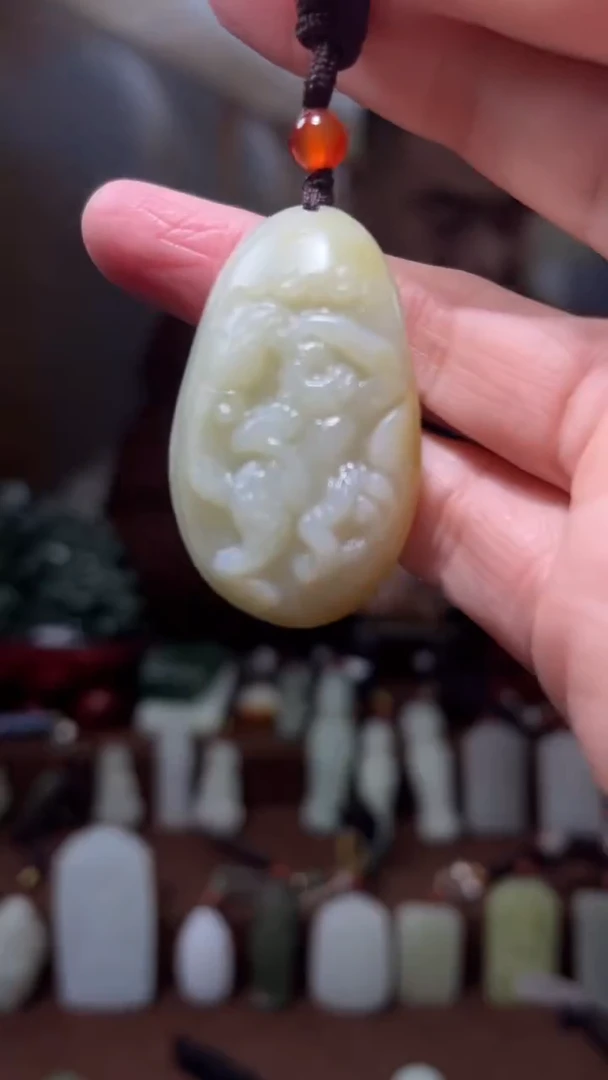 颈饰未镶嵌和田玉·