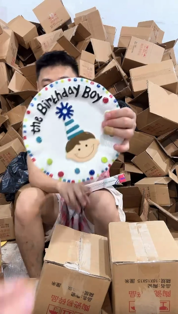 瓷片原盒B款男孩盘子