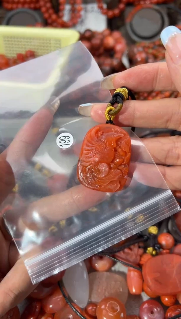 未镶嵌吊坠南红玛瑙?*千25+