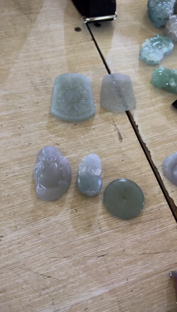 【闪购商品】定制翡翠未镶嵌财神