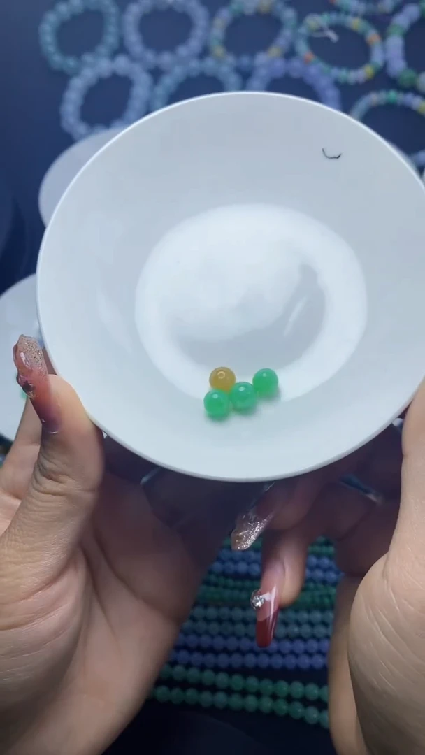 【闪购商品】翡翠散珠天然翡翠A货