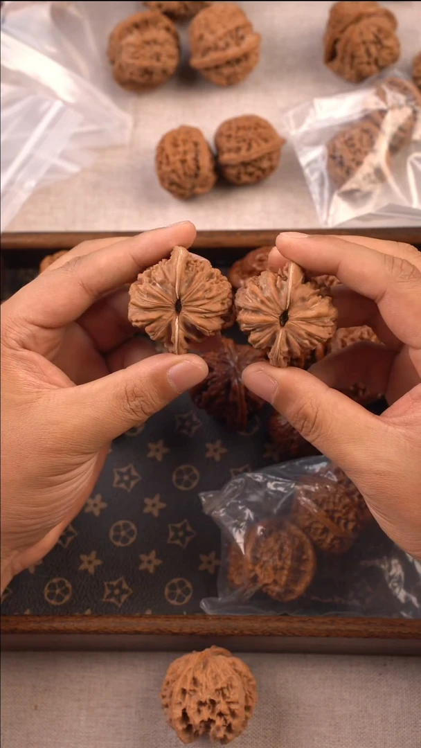 把件文玩核桃四座楼