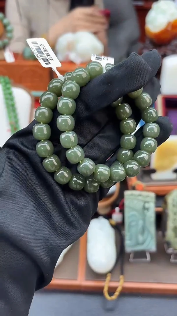 未镶嵌手串和田玉董小姐推荐 多样性发货 拍一发一cq10