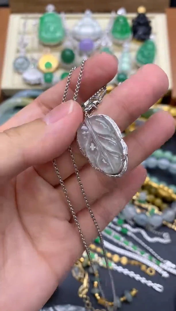 翡翠18K金镶嵌颈饰327-中国好珍宝