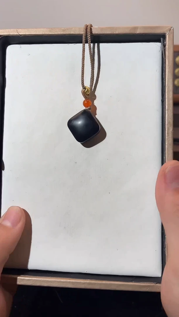 未镶嵌和田玉挂件方糖吊坠