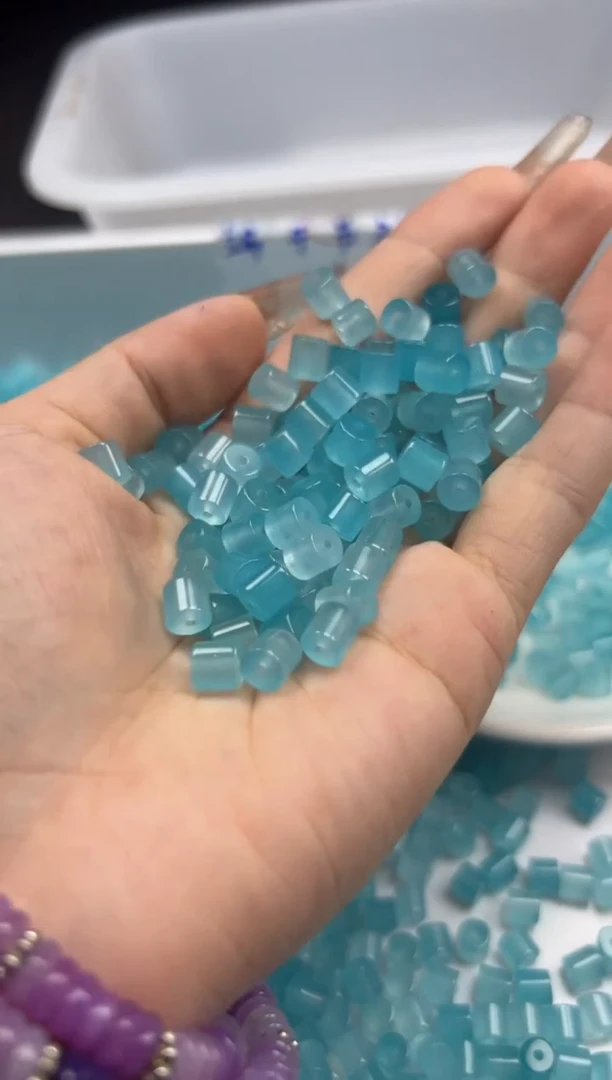 玛瑙/玉髓颈饰未镶嵌w2265海蓝宝桶珠5*5mm*30颗