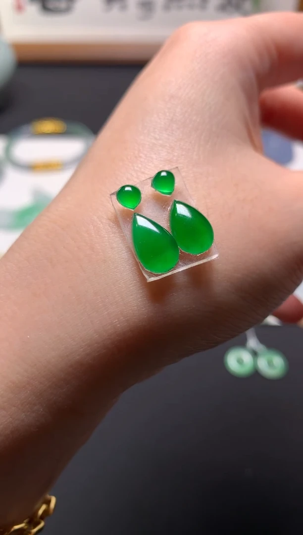 未镶嵌定制翡翠1020993460