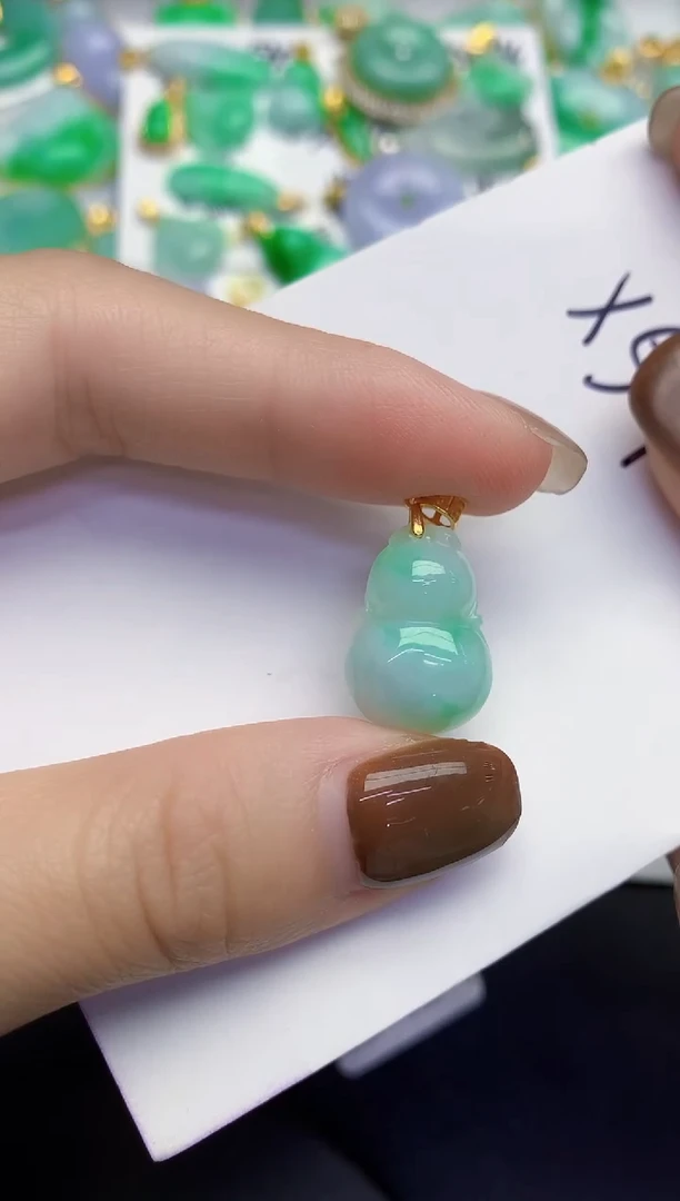 颈饰未镶嵌翡翠缅甸天然翡翠A货