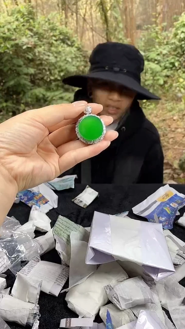 满色吊坠 所见即所得！！