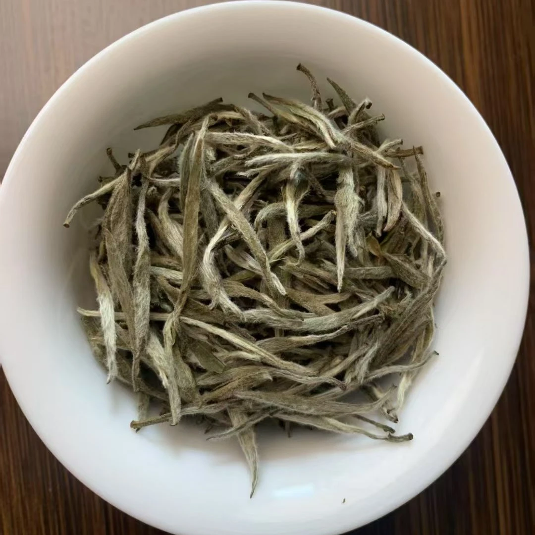 白毫银针毫香花香