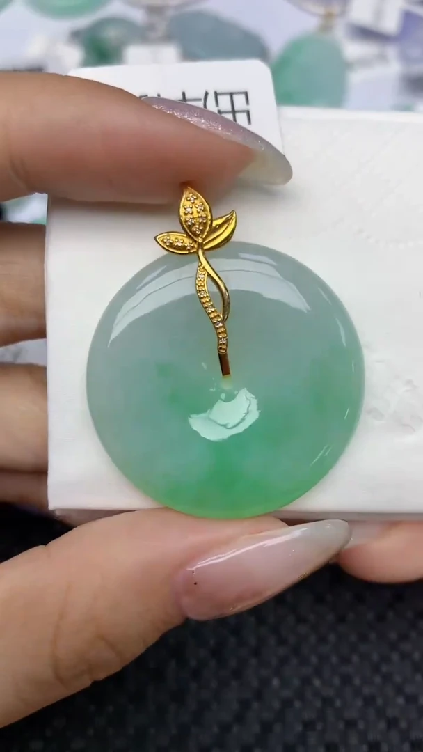 颈饰18K金镶嵌翡翠天然缅甸翡翠a货百元以上9元证书费自理