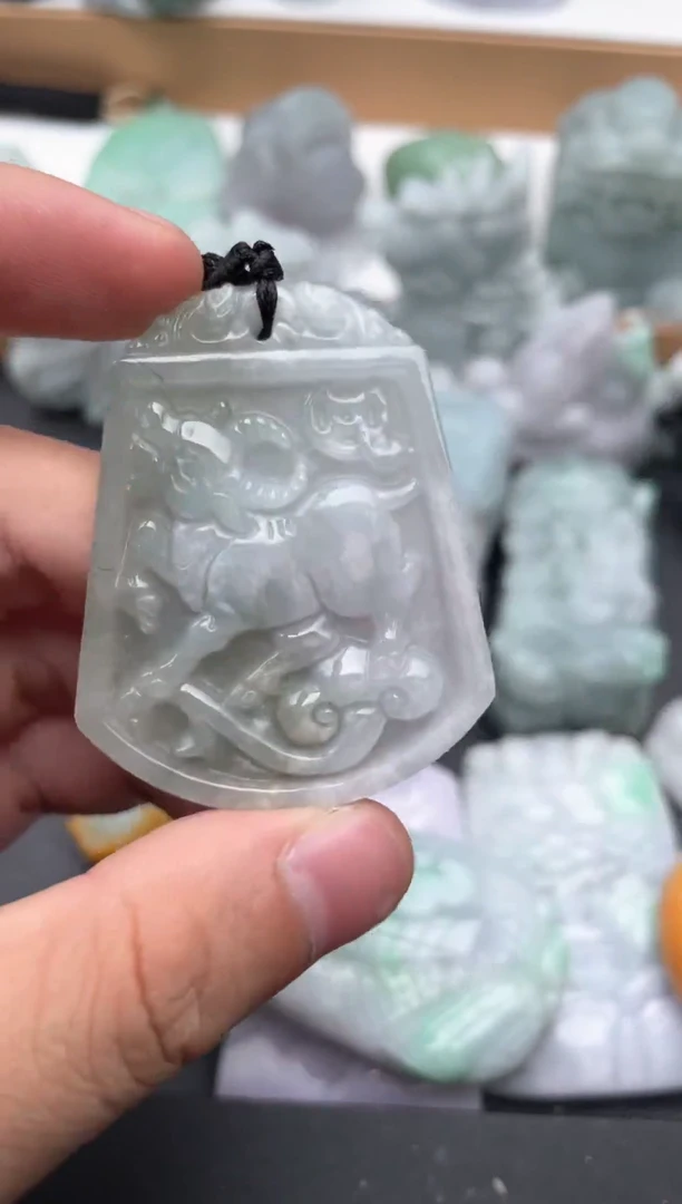 吊坠(不含链)未镶嵌翡翠1