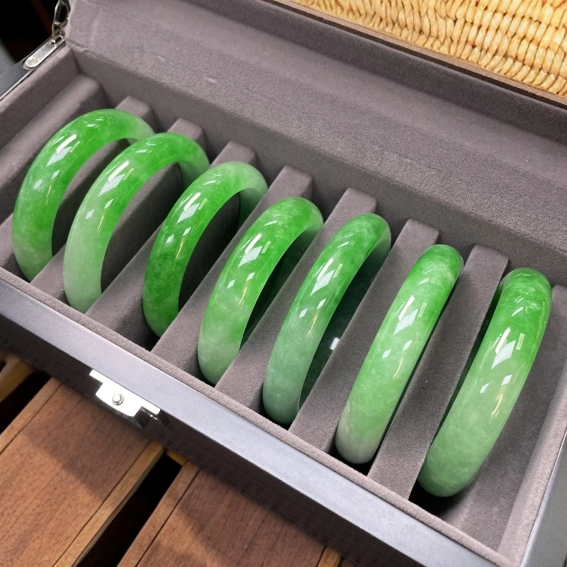 【大喜】E88主播推荐款轻奢风精致女士多样性发一奇石