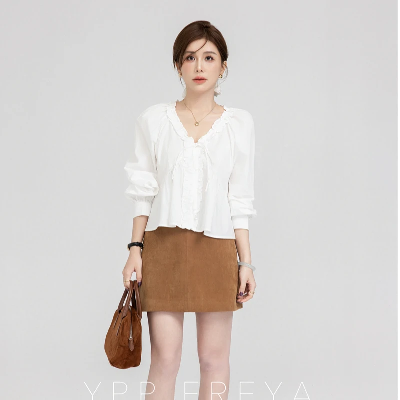 YPP！【云端少女】24年秋新款小众设计白色法式浪漫v领花边上衣衬衫