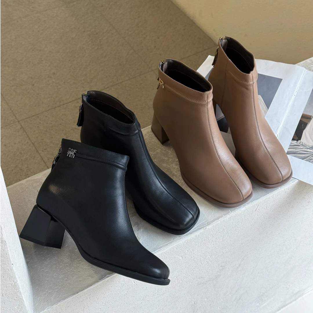 11821冬季轻奢时尚百搭洋气保暖加厚舒适短靴