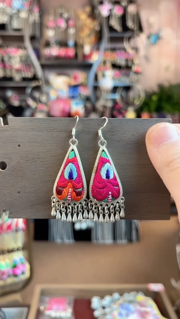 织绣民族风手工非遗老绣饰品251