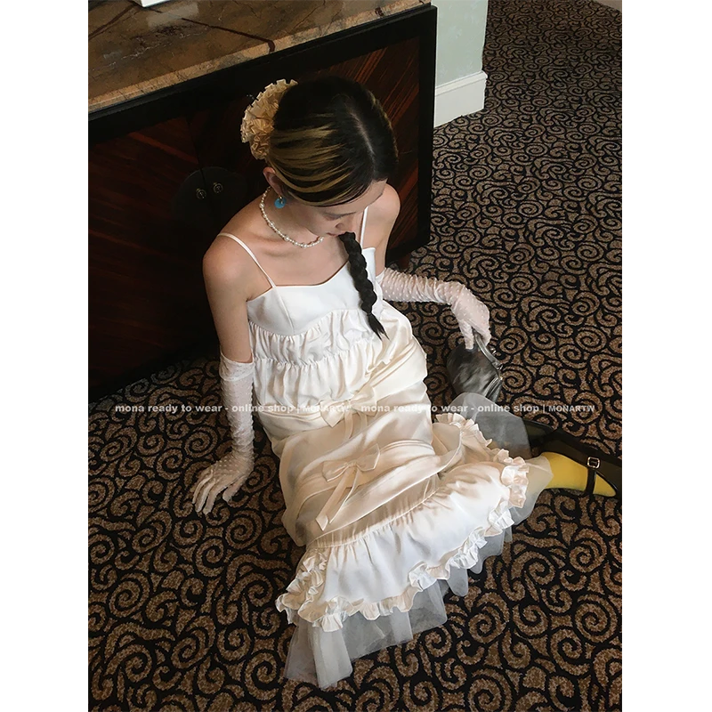 【Mona张绮贤】MONA 气质吊带上衣 中腰半裙 O125A01050