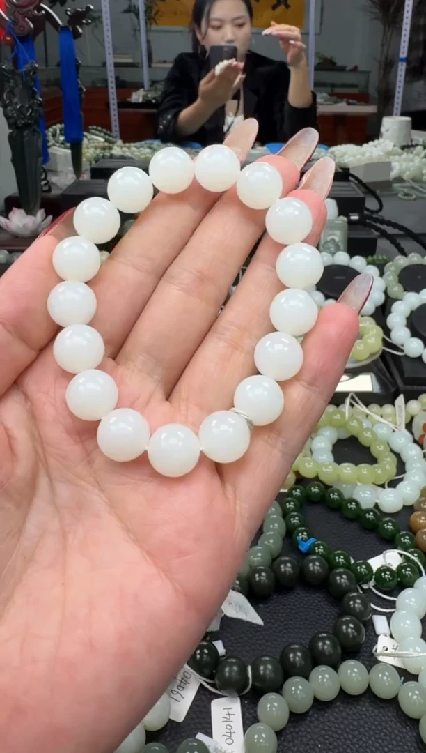 未镶嵌手链和田玉新疆黑山白玉卡12