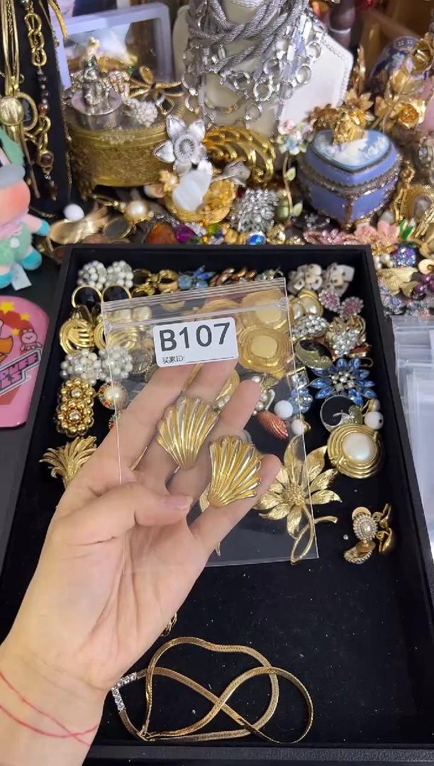 合金无铜合金107 中古首饰都有瑕疵 请确认后在拍！
