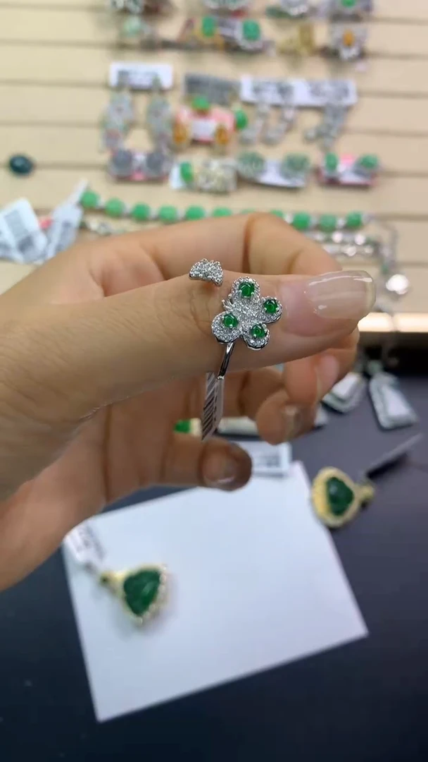 翡翠戒指银S925镶嵌翡翠 蛋面 银S925镶嵌