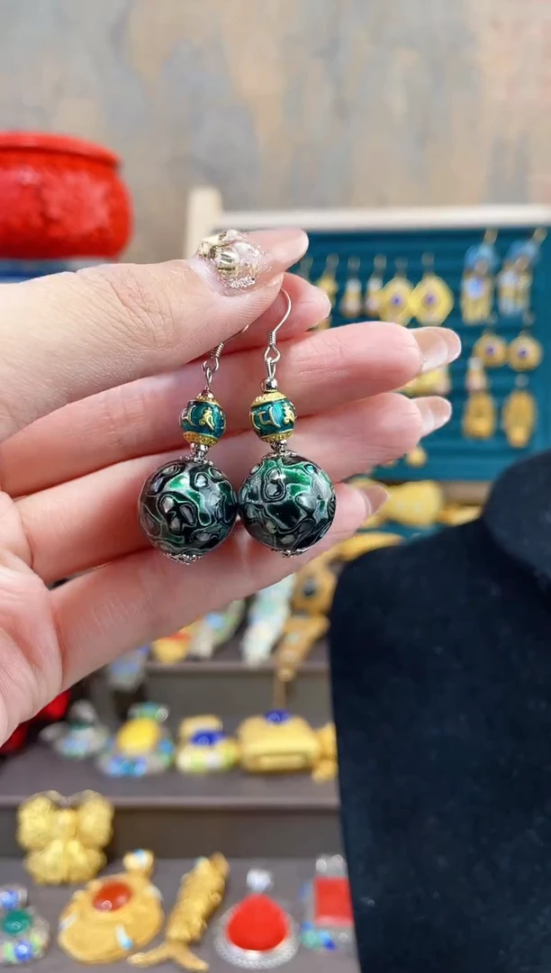 【闪购商品】非遗犀皮漆精品耳环灰绿