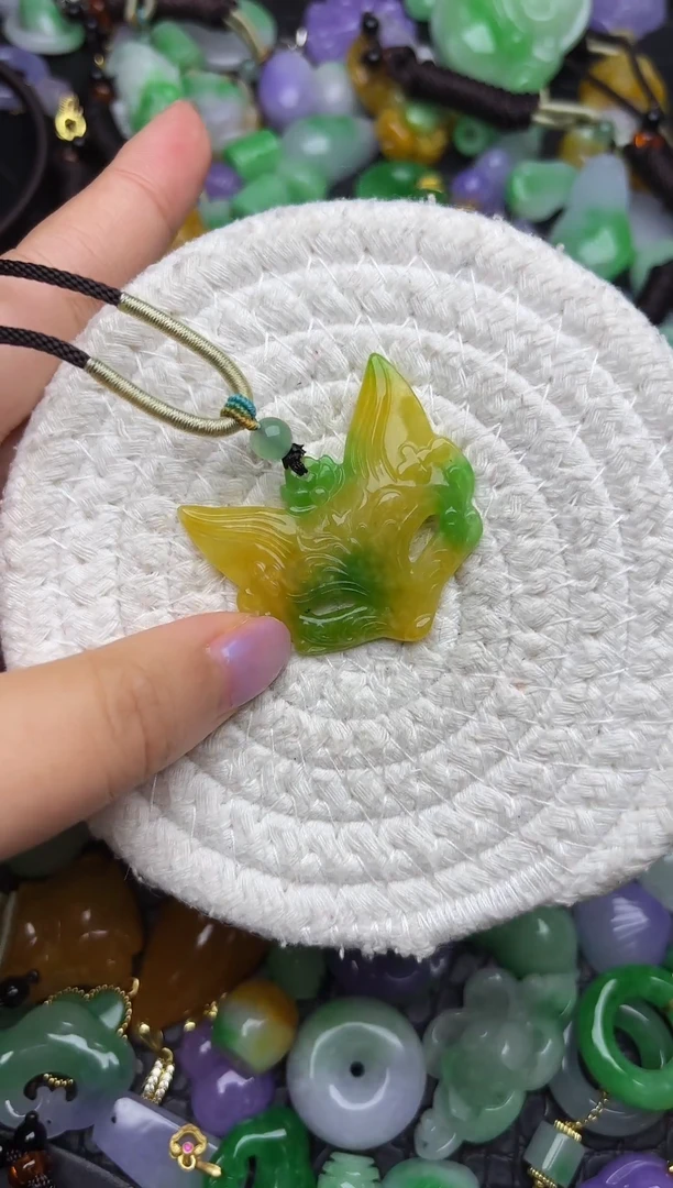 颈饰未镶嵌翡翠缅甸翡翠吊坠