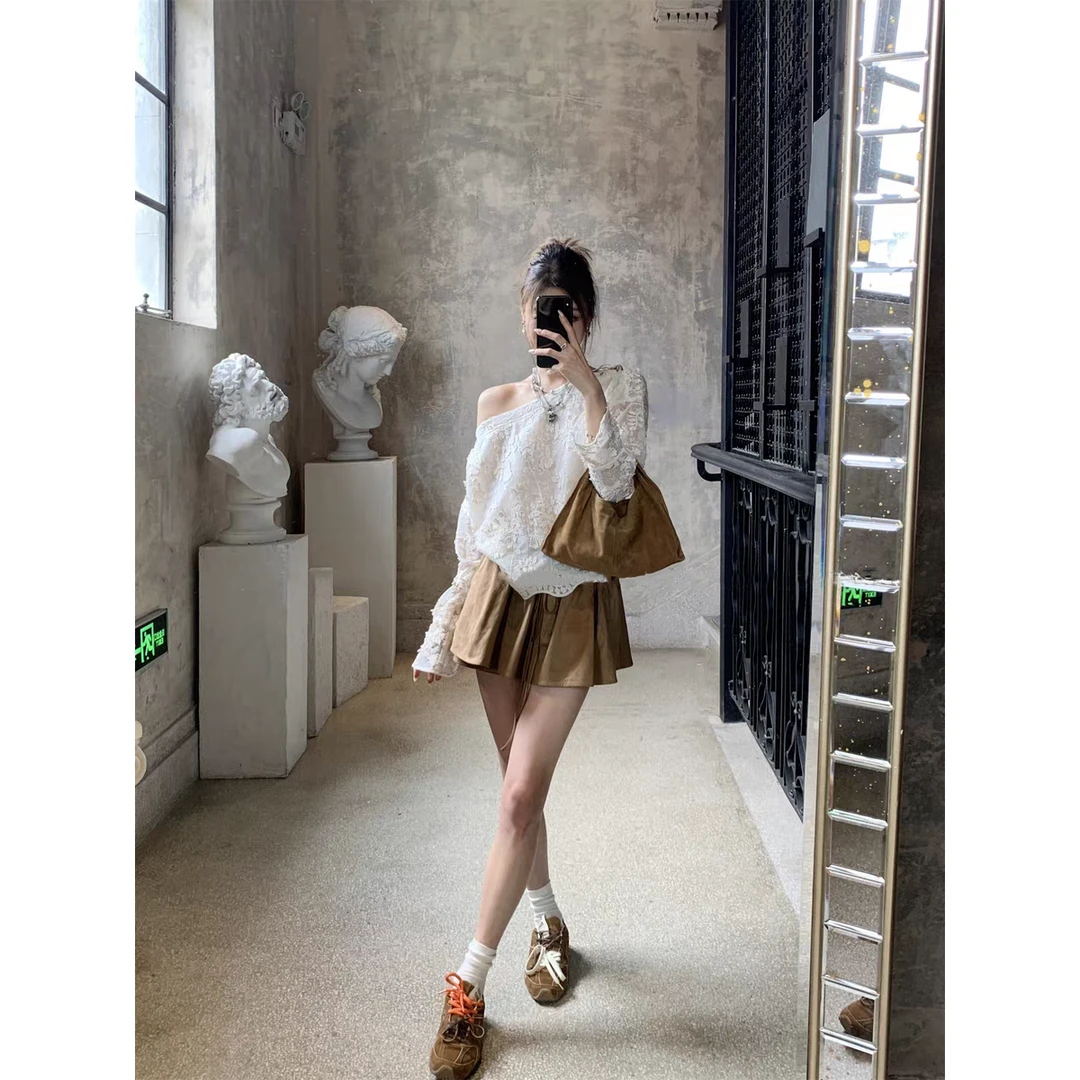 重工露肩刺绣闪片上衣波浪边下摆T恤高腰系带半身裙早秋套装