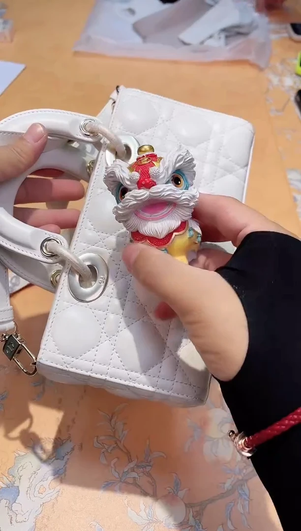 瓷片083************