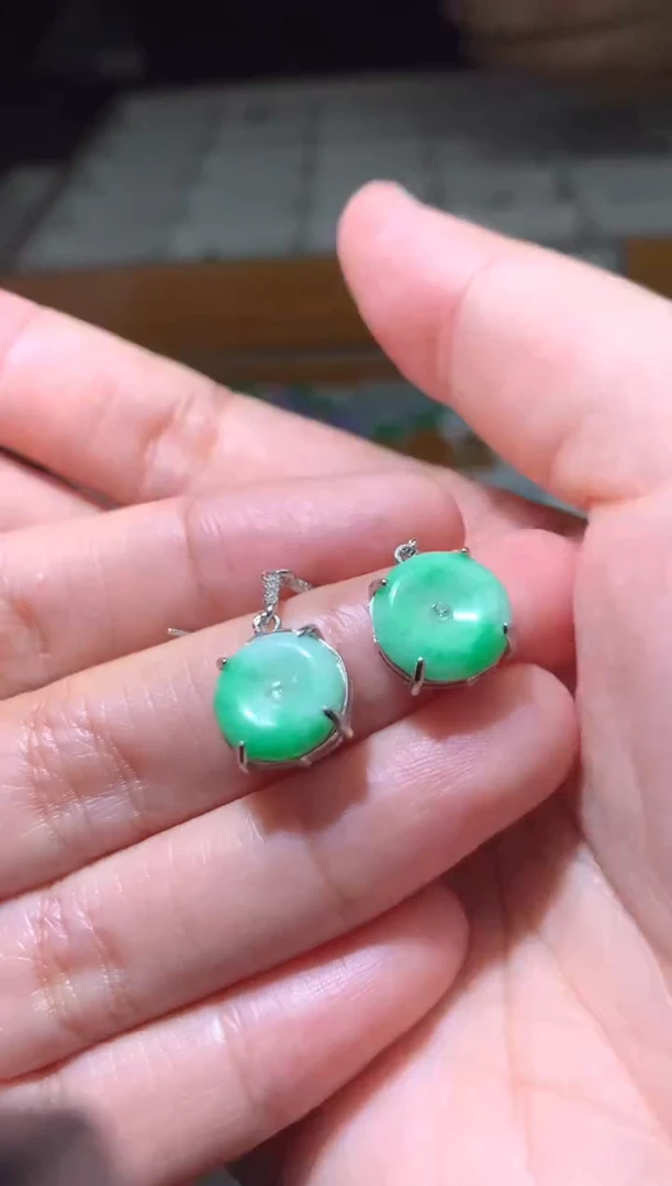 【闪购商品】翡翠颈饰银S925镶嵌净货