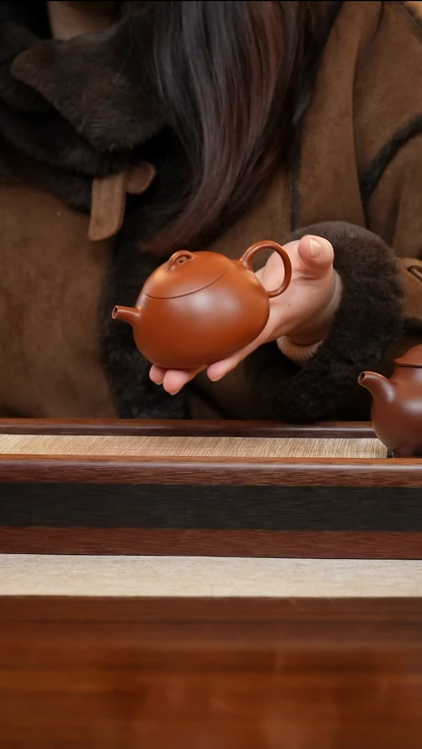 朱泥小乳瓢130cc宜兴手工紫砂壶