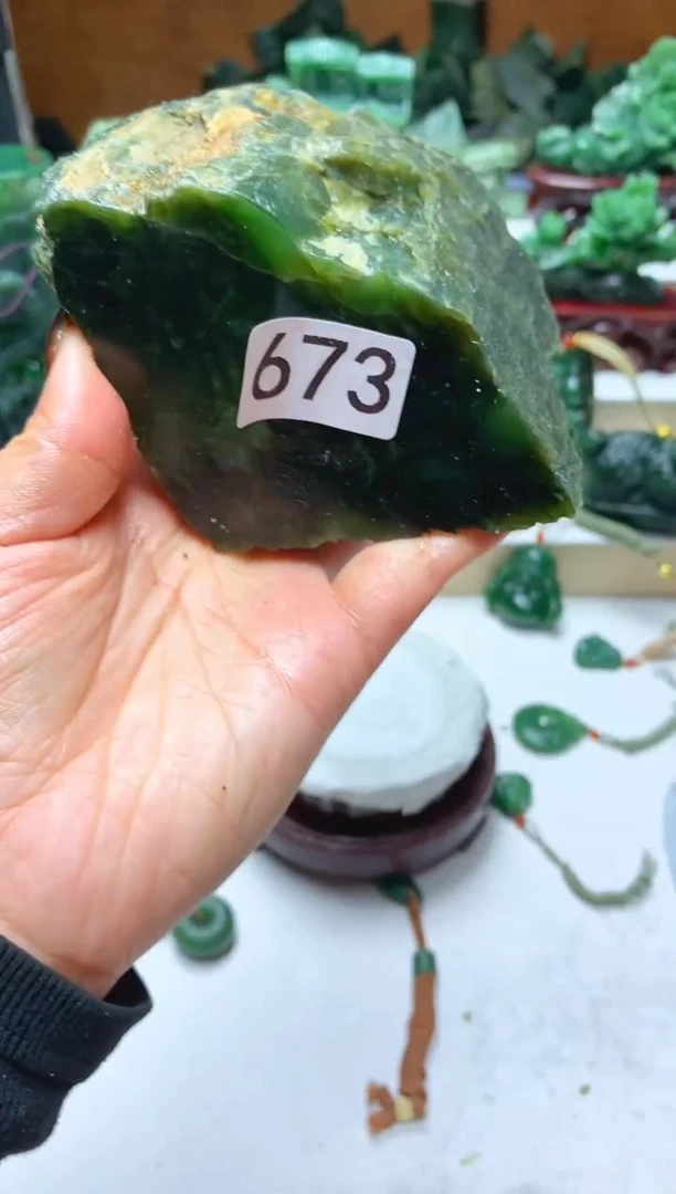 未镶嵌和田玉摆件1