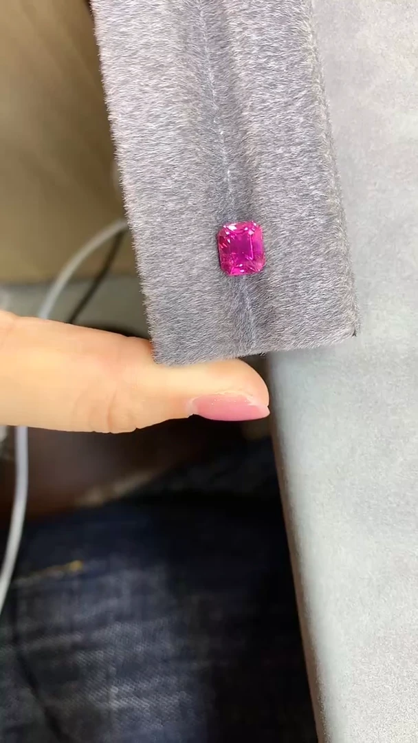 未镶嵌裸石碧玺卢比来裸石2.36ct