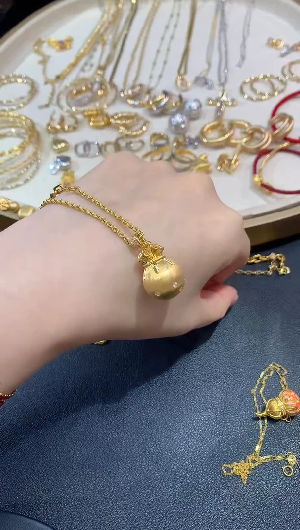 吊坠(不含链)18K金A201|多样性发货一件|1299