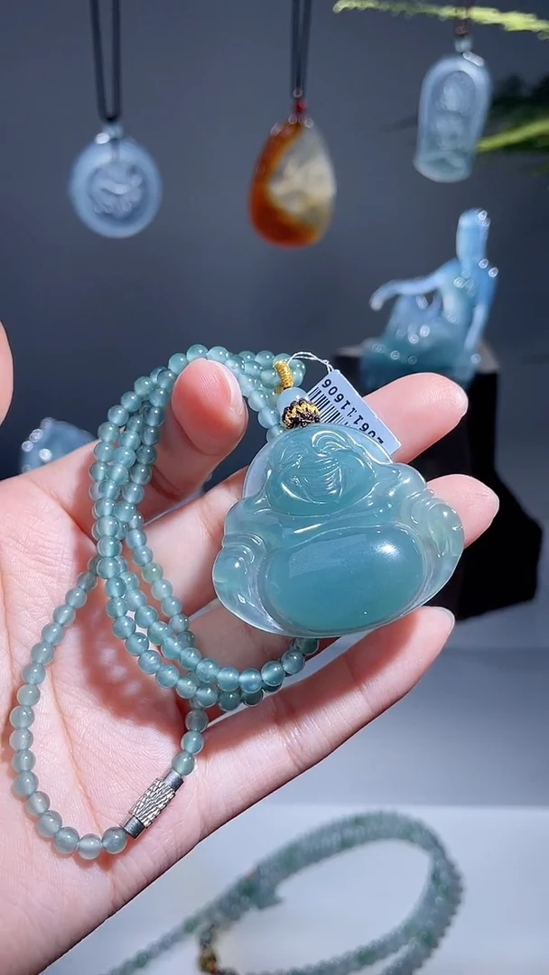 颈饰未镶嵌翡翠佛公