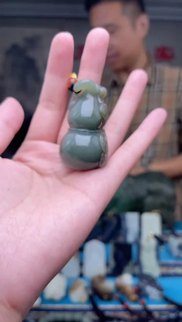 未镶嵌和田玉挂件1