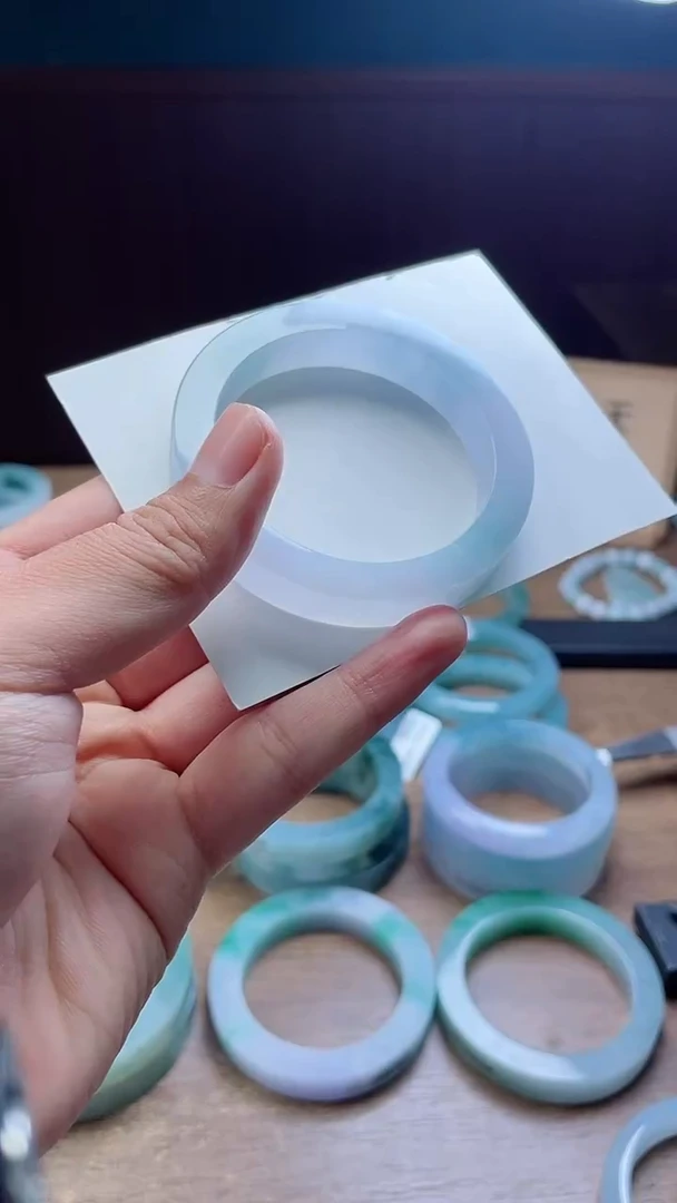 定制翡翠手镯未镶嵌焦***窝定制