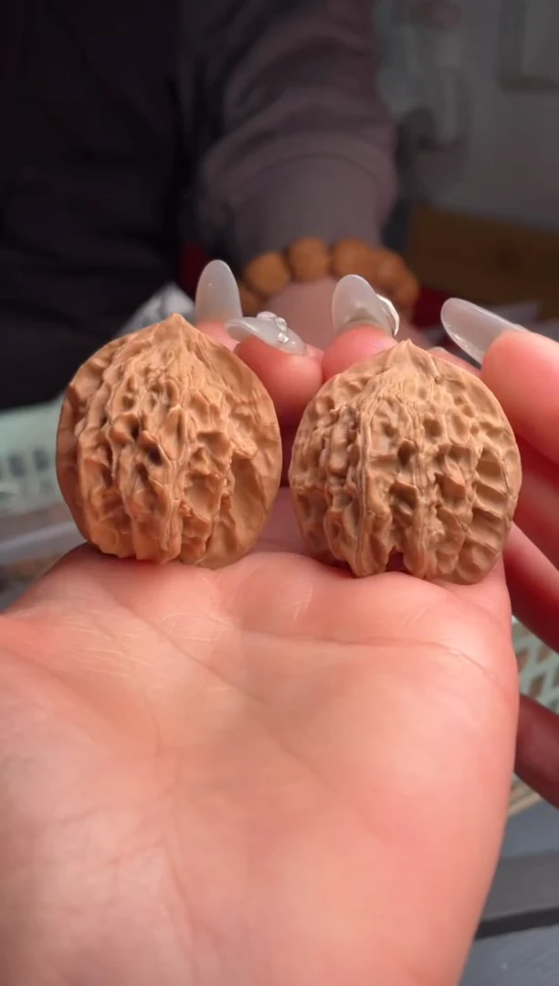 【闪购商品】文玩核桃吊坠公子帽团购 36