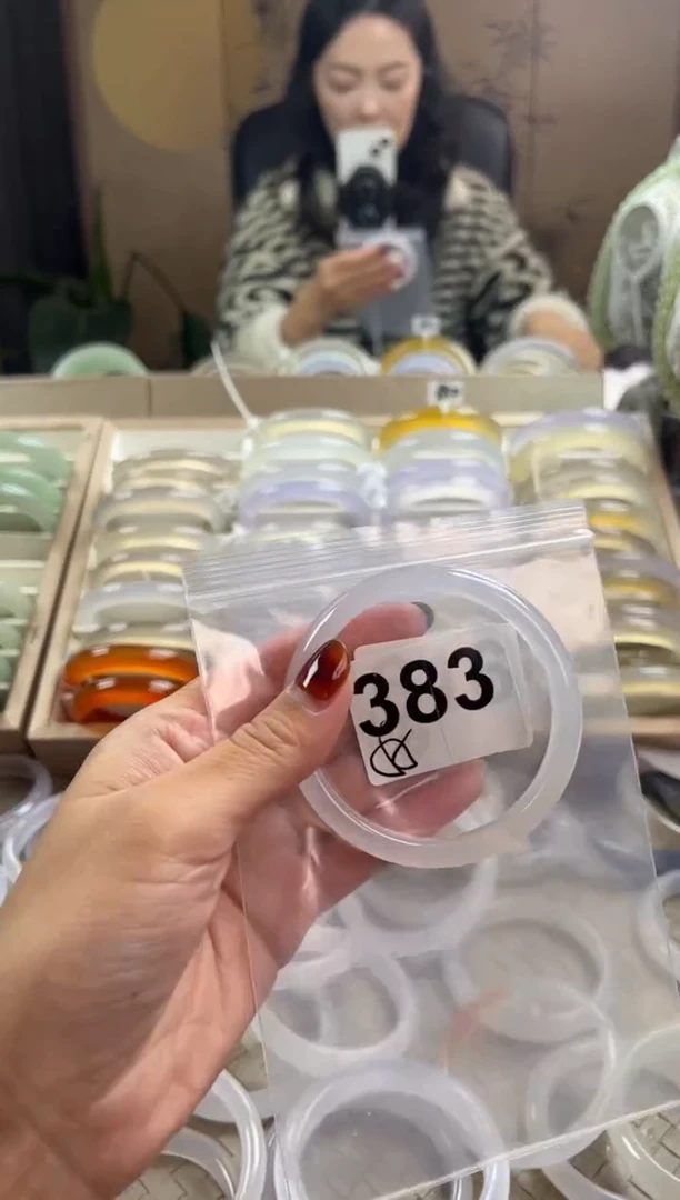 手镯玛瑙/玉髓未镶嵌383