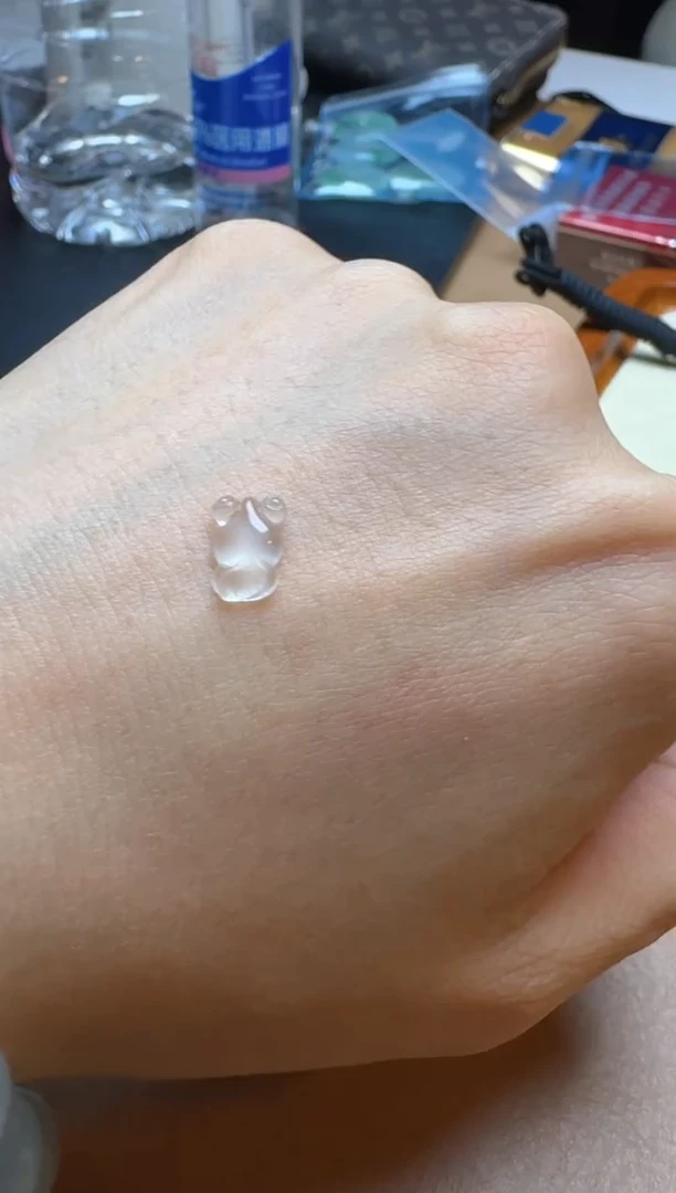 【闪购商品】翡翠颈饰未镶嵌金鱼