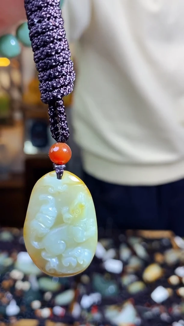 颈饰未镶嵌和田玉1