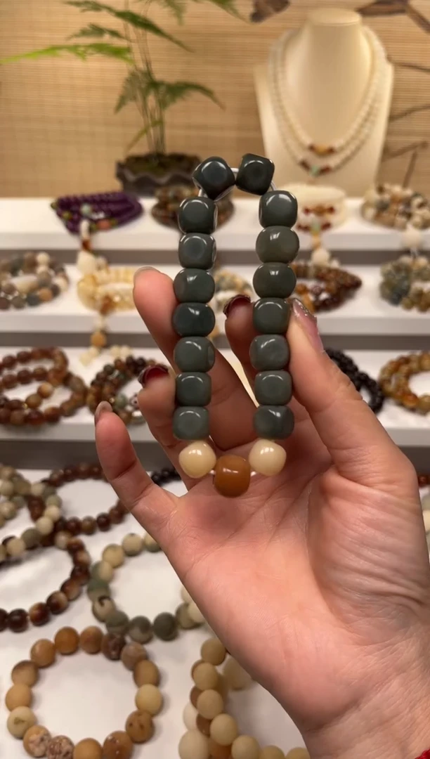 【闪购商品】白玉菩提手串方块手串