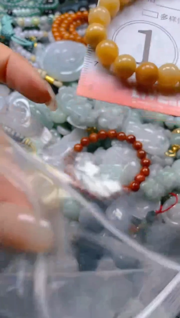 翡翠未镶嵌颈饰闪购0026066