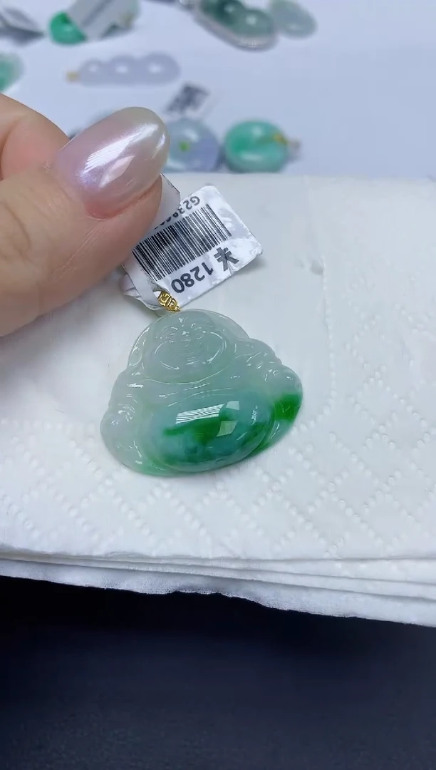 翡翠18K金镶嵌颈饰天然缅甸翡翠A货