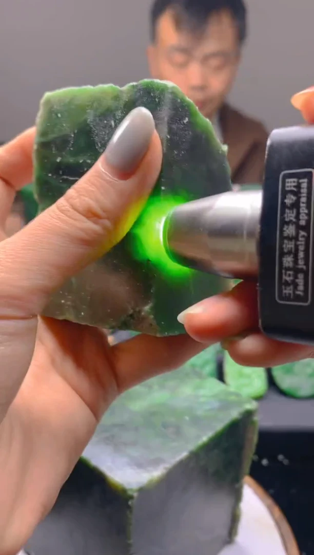 未镶嵌和田玉珠宝半成品0