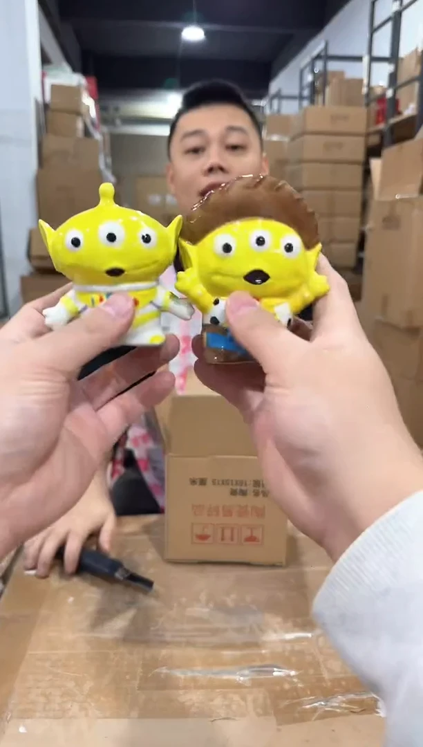 瓷片三眼仔变装粉瓶