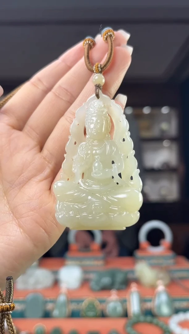 颈饰未镶嵌和田玉佩佩