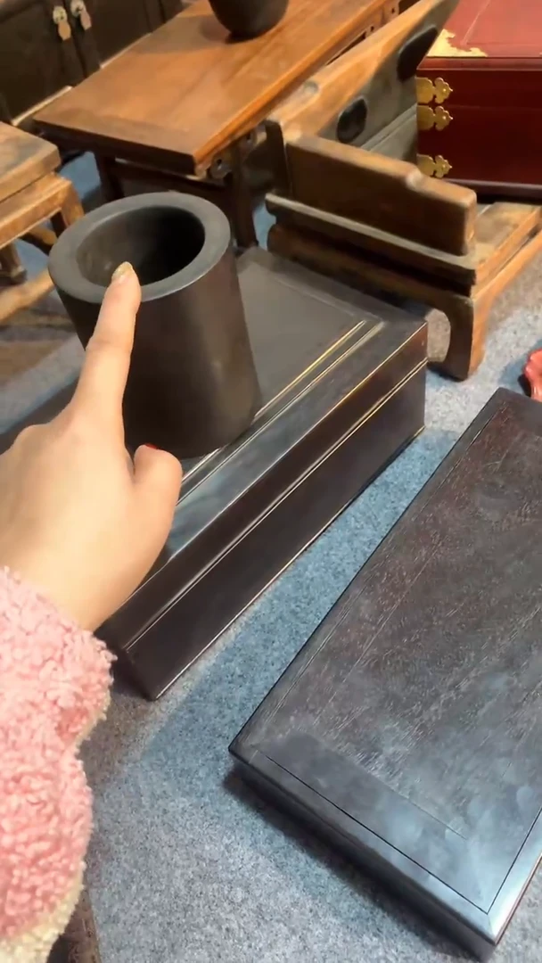 木福利            笔筒