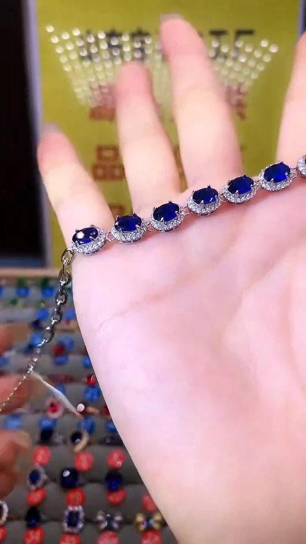 蓝宝石手链银S925镶嵌........